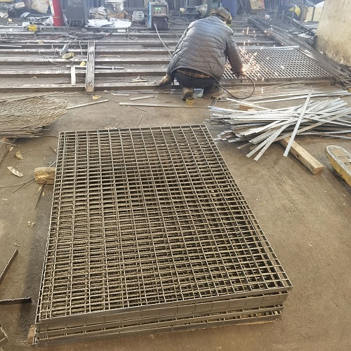 平臺(tái)鋼格板鋼格柵的適用場(chǎng)景及性能