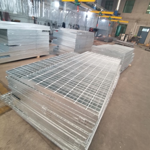 污水處理廠鋼格板如何選？防滑耐腐是關鍵！