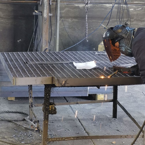 鋼格板采購避坑指南：這5個參數(shù)不懂，小心被坑！