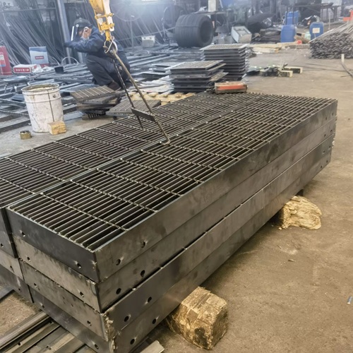 線上線下選購(gòu)鋼格柵，這些差異不了解要吃大虧