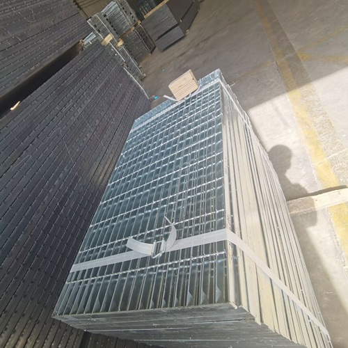 鋼格柵材質怎么挑？碳鋼、不銹鋼優劣勢深度解析