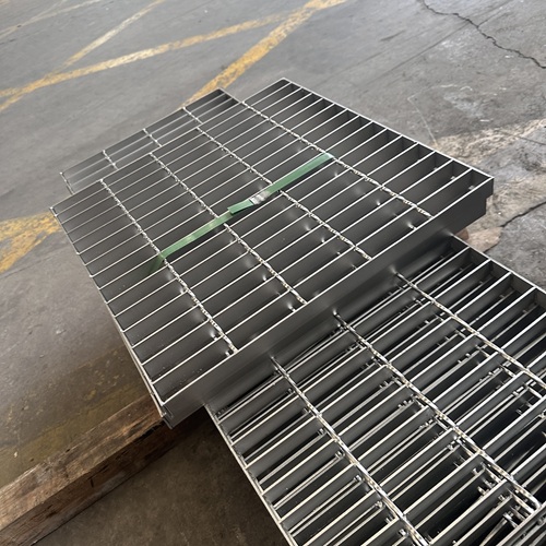 鋼格柵板承載不足怎么辦？換型號還是加固