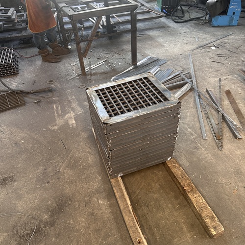 燈火映初心，同心向未來