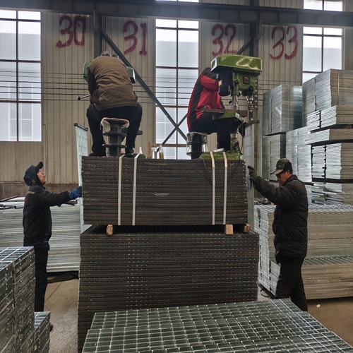 地下管廊高效應(yīng)用鋼格板安裝方式詳解