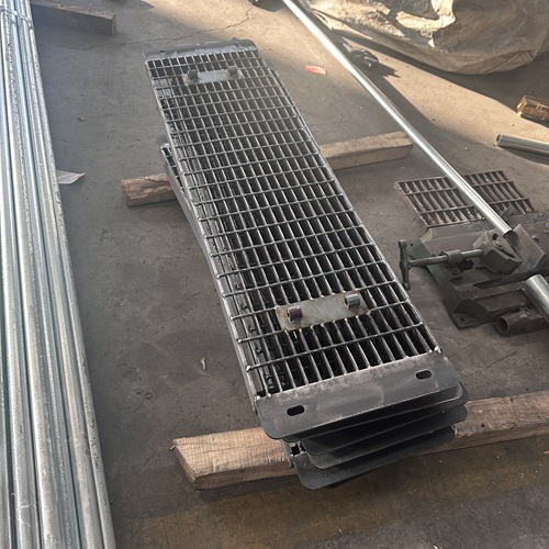 化工區(qū)域鋼格板用途與耐腐蝕性能分析